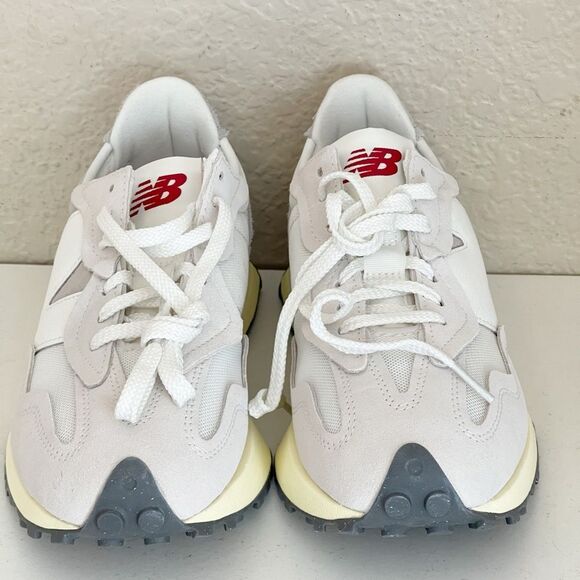 New Balance 327 retro sneaker in sea salt rain cloud M 9/W 10.5 - Picture 13 of 16